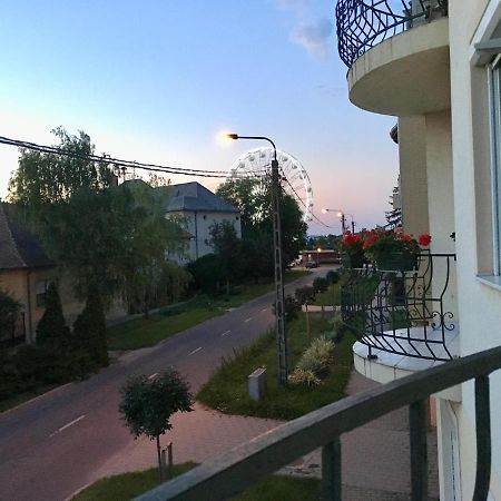 Lara Lux Apartment Hajduszoboszlo Exterior photo